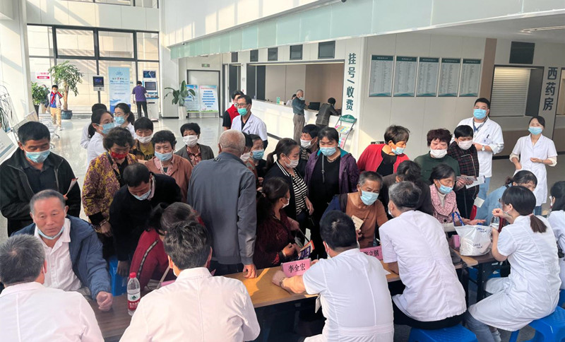 专家多跑腿，百姓少跑路——农工党南京市高淳中医院支部送医下乡、服务百姓1.jpg
