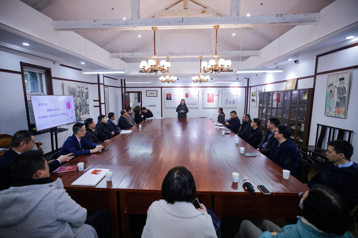 南京市鼓楼区政协副主席周瀚生带队调研农工党鼓楼区小教支部“农工之家”.jpg
