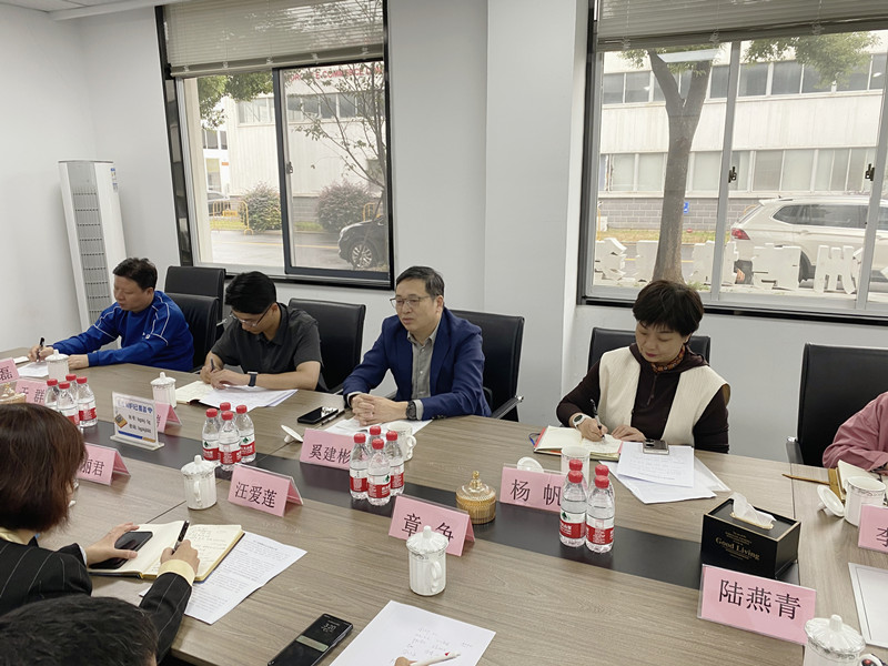 农工党南京市委会走访调研栖霞区总支.jpg