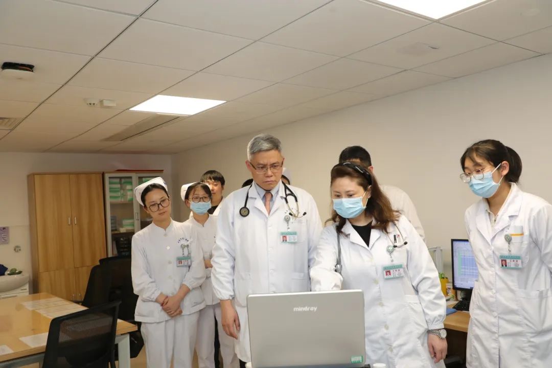 全国人大代表张俊杰：以医者仁心诠释履职担当 (4).jpg