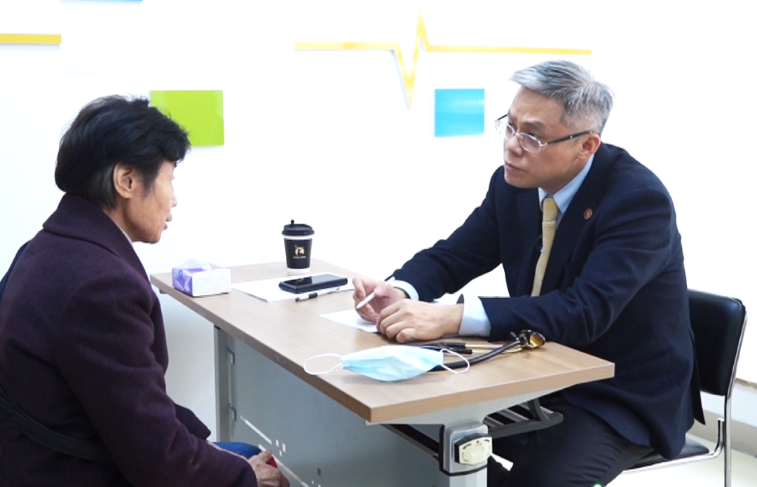 全国人大代表张俊杰：以医者仁心诠释履职担当 (2).png