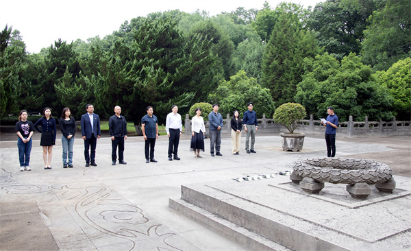 农工党南京市委会与苏美达轻纺公司党委联合开展“凝聚统战向心力，共画发展同心圆”主题活动 (2).jpg
