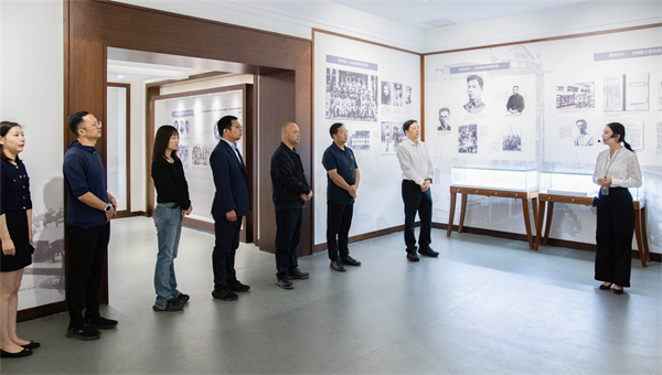 农工党南京市委会与苏美达轻纺公司党委联合开展“凝聚统战向心力，共画发展同心圆”主题活动 (3).jpg