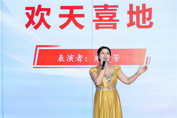 朱景芳.jpg