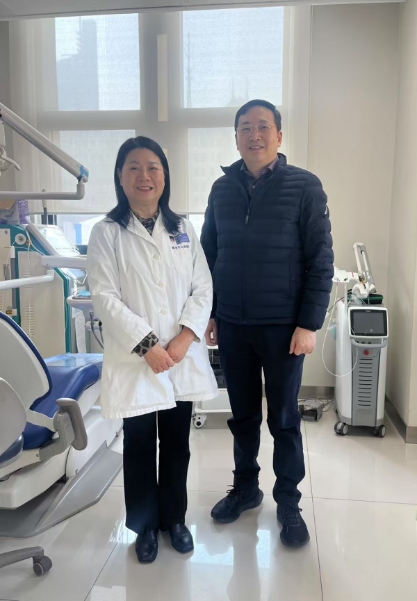 农工党南京市委会开展春节走访慰问活动 王文梅.jpg